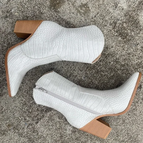 Lulus Elenora light bone grey faux snake skin western boots - Picture 5 of 8